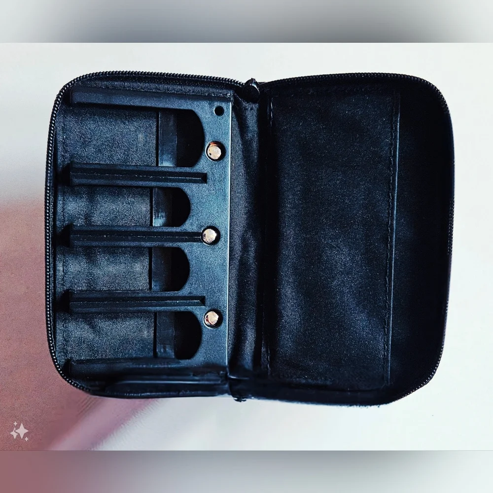Coin and Card Wallet - Picture 2 of 2
